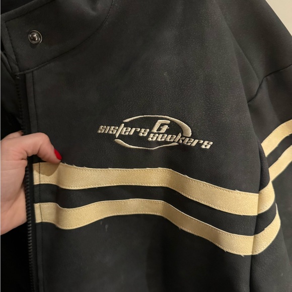 Sisters & Seekers Vegan Leather Vegan Grandpa Biker Jacket - Picture 3 of 5